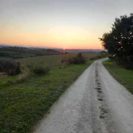 Ferme De Castel Pouzouilh Le Fossat